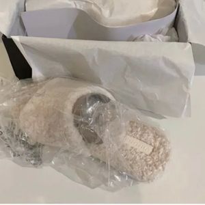 VINCE $150 Kit Faux Shearling Slipper Turtledove Beige Slip On 8.5